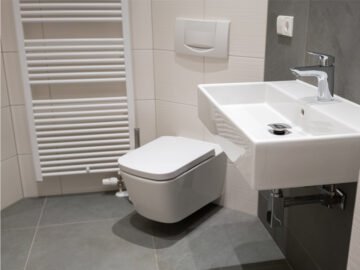 Een modern toilet geplaatst door SVW aannemingsbedrijf